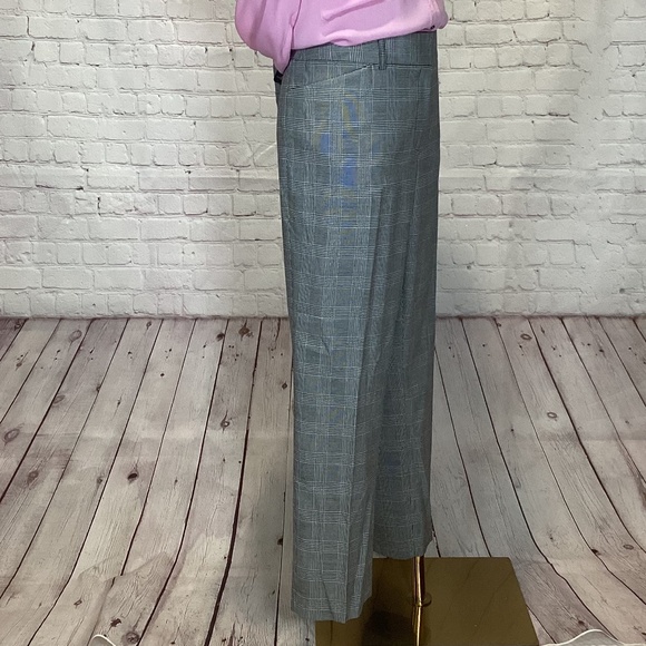 633. Tommy Hifiger Gray Plaid Dress Slacks NWT Size 16 - Picture 3 of 5
